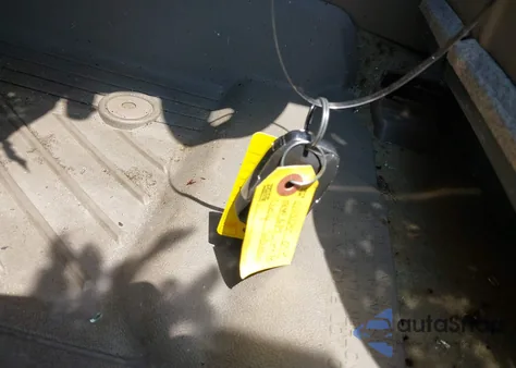 2018 Chevrolet Suburban Lt z USA, uszkodzony, nr VIN 1GNSKHKC3JR183228